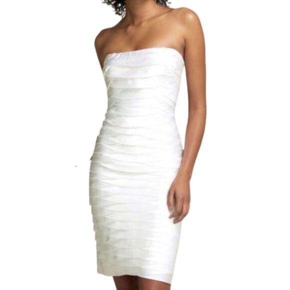 BCBGMaxAzria White Lazer Cut Dress NWT Size 2 - Picture 1 of 3